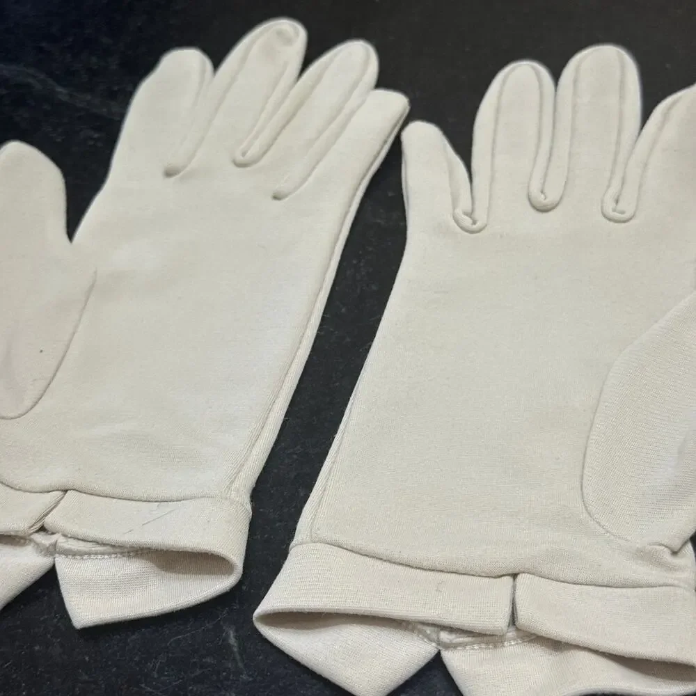 intage 1950s 60s Ecru Wrist Gloves Pointed Chevron Cuff 1 Pair